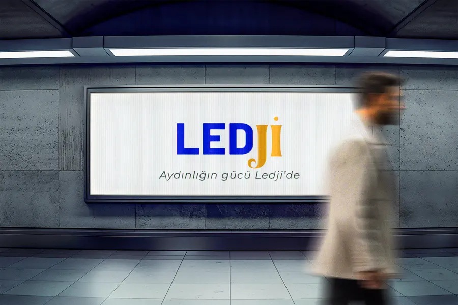 Ledji Elektronik slogan görseli: Aydınlığın Gücü Ledji’de – modern ve yenilikçi elektronik çözümler